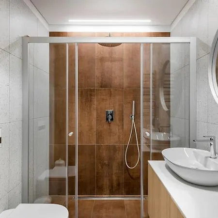 Feels Like - Jauku Kaip Namuose * カウナス